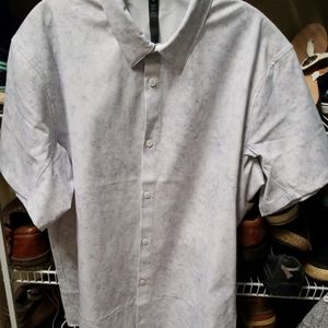 Mens Lululemon Short Sleeve Button Up XL